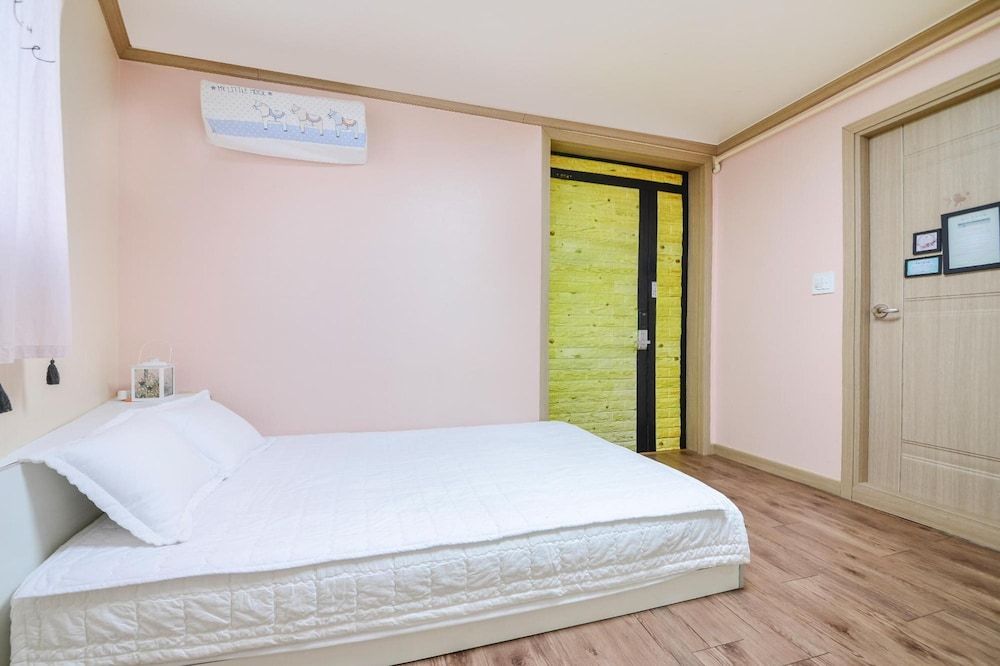 Sokcho Dderak Pension Basic Room, 1 Bedroom (Soosunhwa) 2