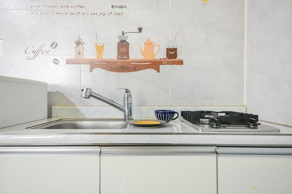 Sokcho Dderak Pension Basic Room, 1 Bedroom (Heabaragi) 4