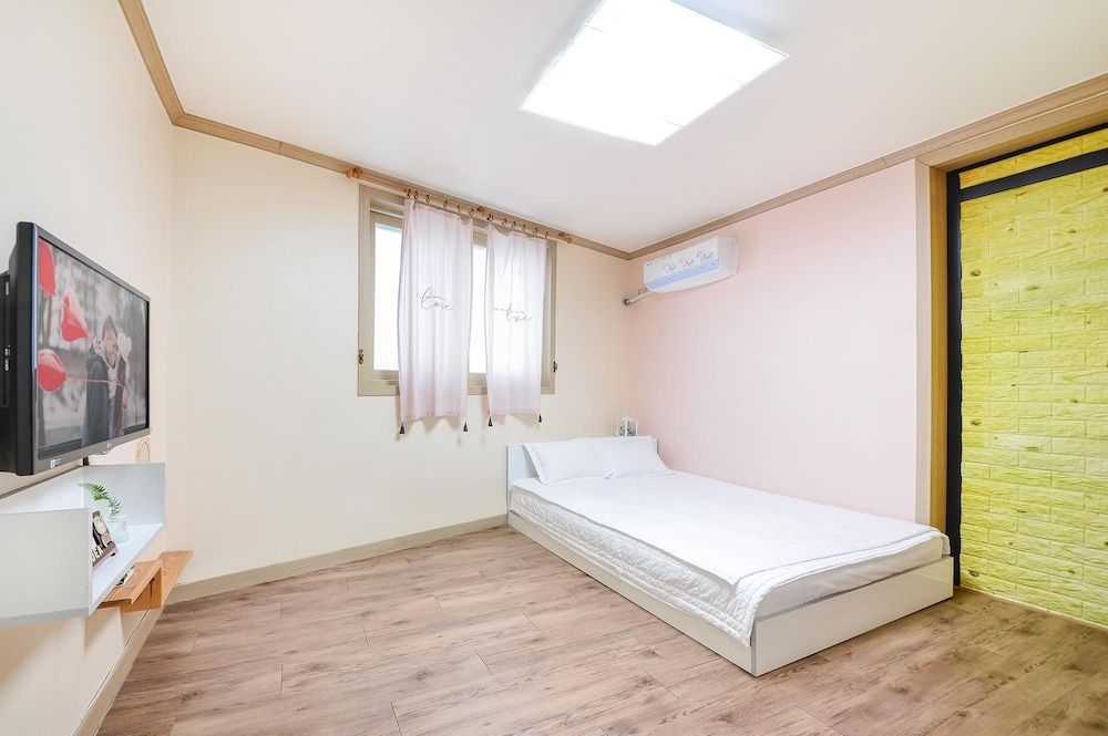 Sokcho Dderak Pension Basic Room, 1 Bedroom (Soosunhwa)