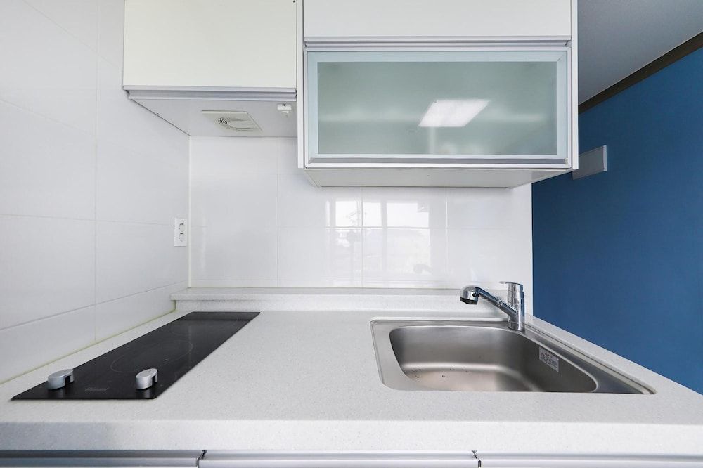 Sokcho Harmony Pension Basic Room, 1 Bedroom (402) 13