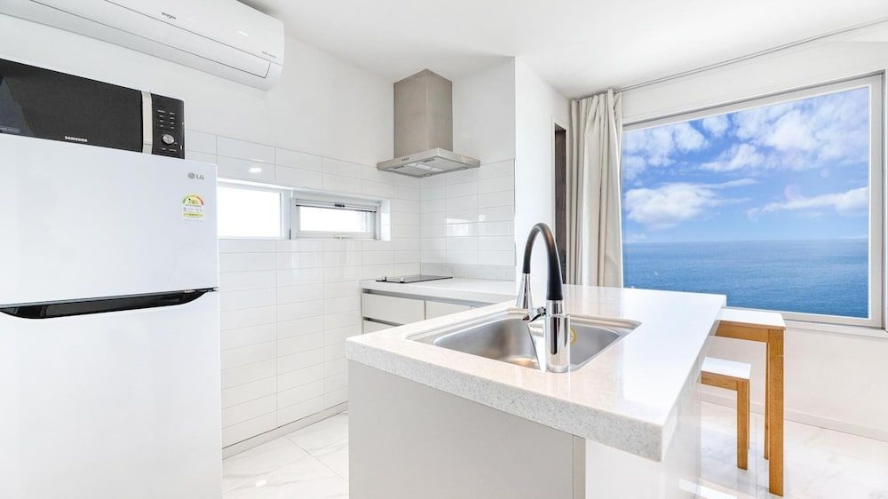 Sokcho Moreve Pension