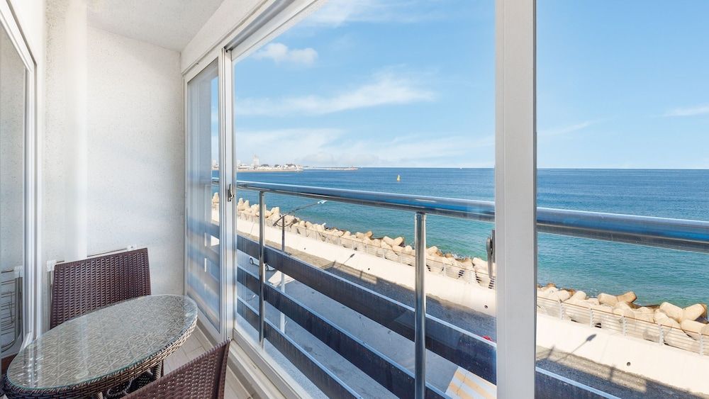 Sokcho Bird Island Pension Basic Room, 1 Bedroom (201(Ocean view)) 6