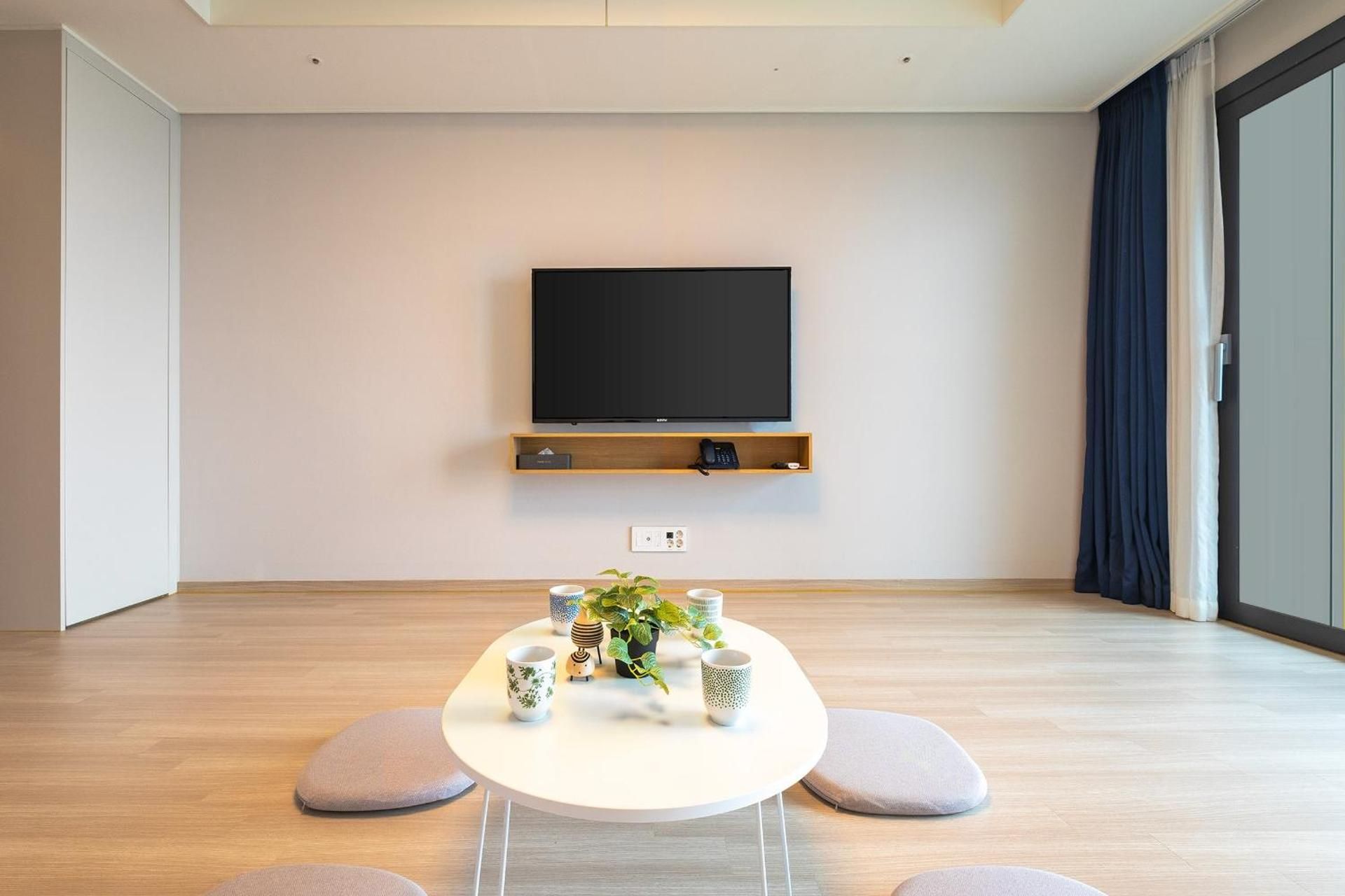 Sokcho I Park Suite Hotel and Resort Quadruple Room 326