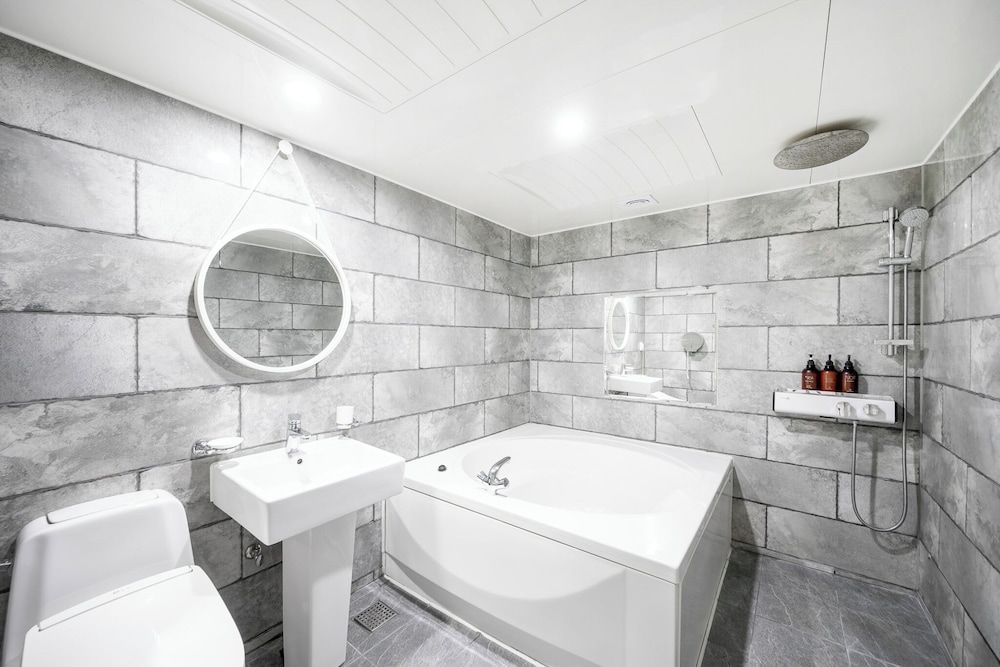 HOTEL Yeogiuhtte Gwangju Baek Un Premium Double Room 4