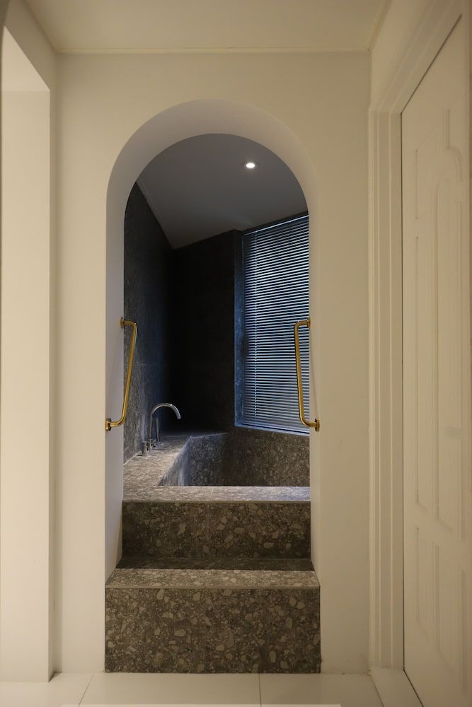 Biennale Hotel Business Studio Suite, 1 Queen Bed, Non Smoking, City View 5