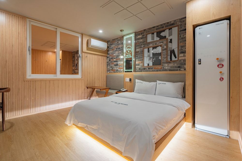 HOTEL Yeogiuhtte Gwangju Station Deluxe Double Room 4