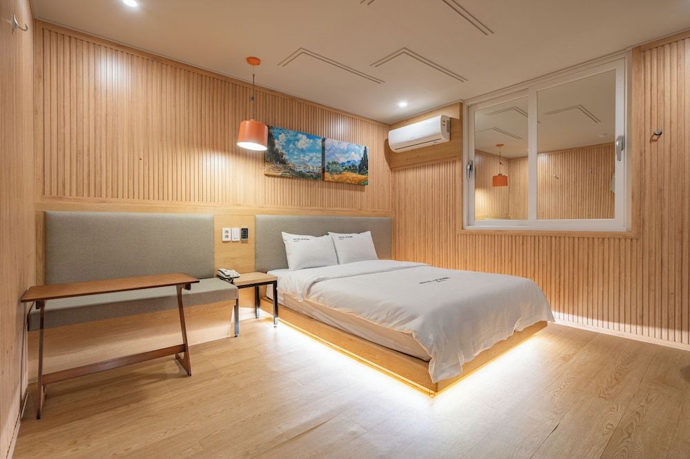HOTEL Yeogiuhtte Gwangju Station Double Room 4