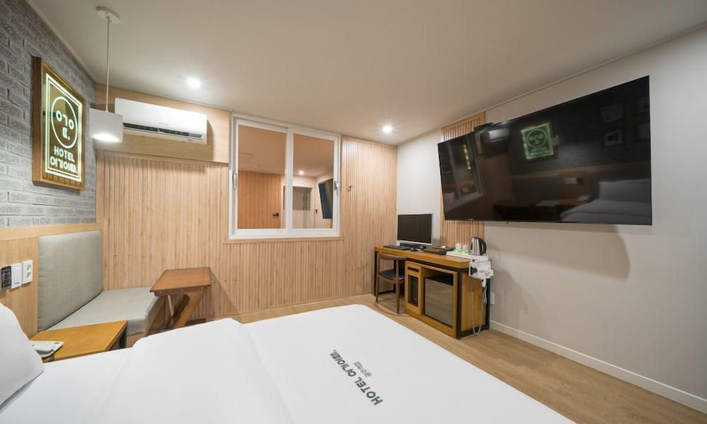 HOTEL Yeogiuhtte Gwangju Station Double Room 11