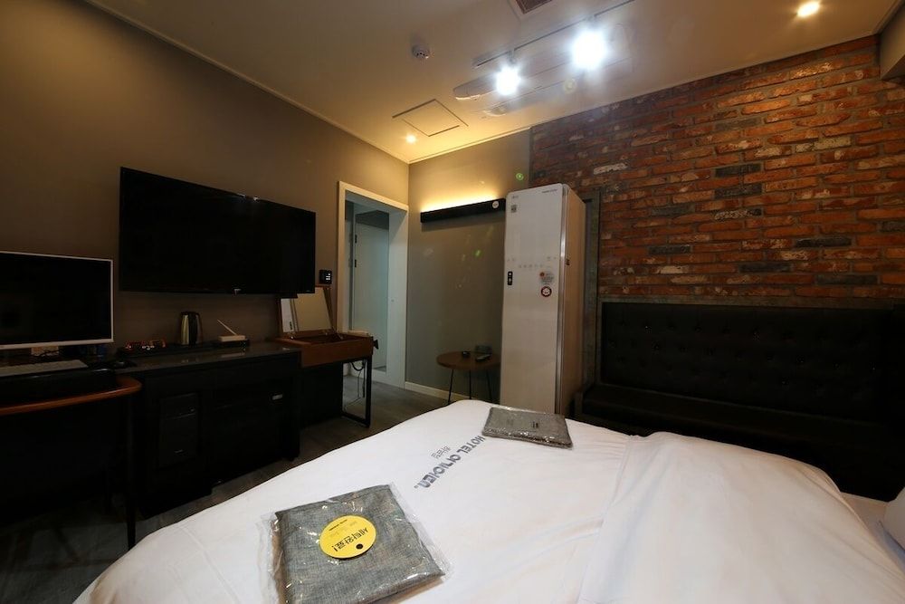 HOTEL Yeogiuhtte Gwangju Hanam Deluxe Double Room 5