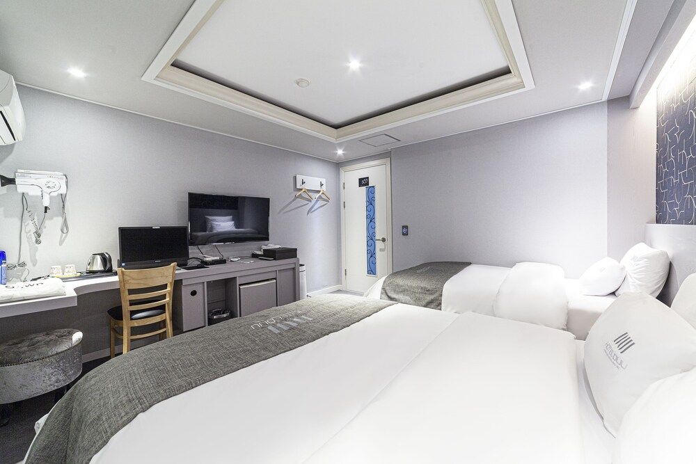 Business Hotel Duu Deluxe Twin Room 4