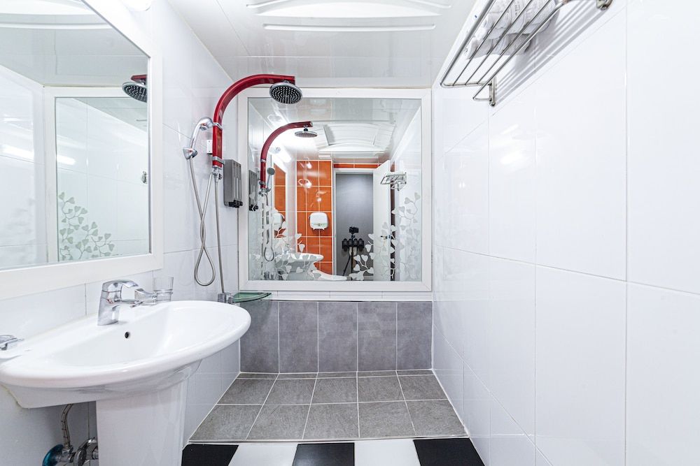 Business Hotel Duu Deluxe Twin Room 12