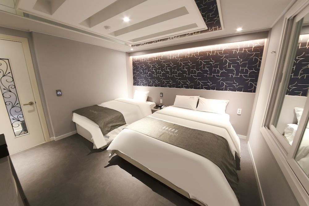 Business Hotel Duu Deluxe Twin Room 3