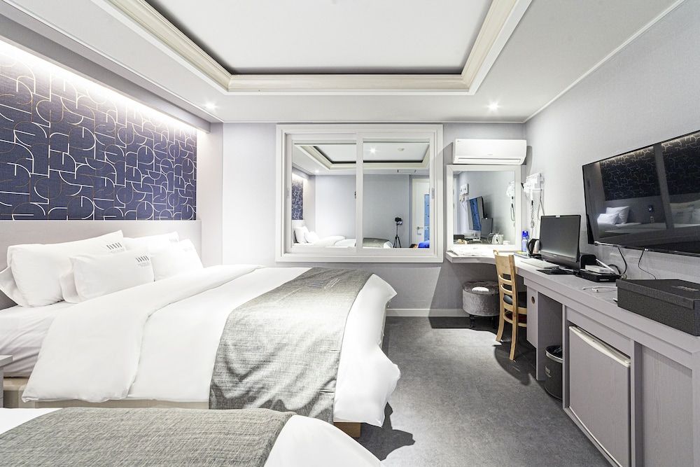 Business Hotel Duu Deluxe Twin Room 7