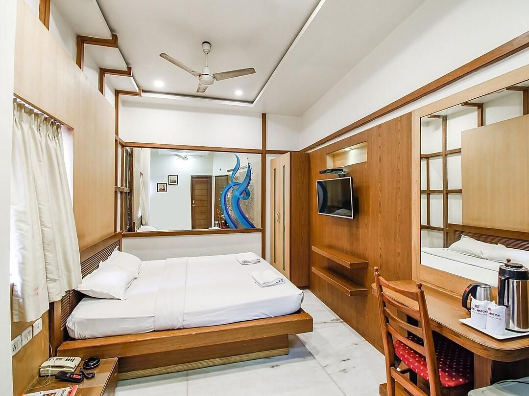 undefined Hotel Aston 5