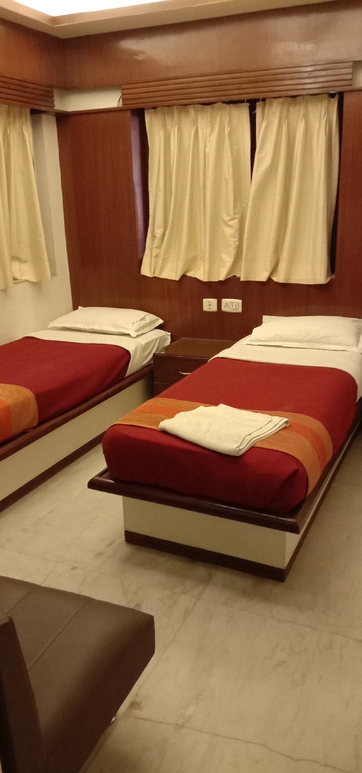 undefined Hotel Aston 10