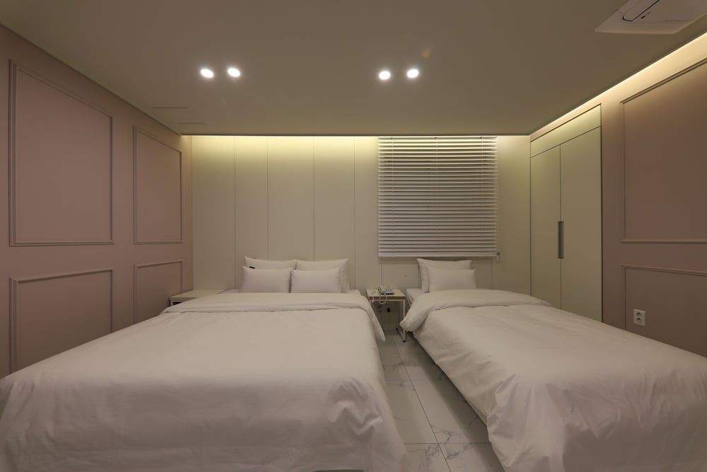 Hotel Browndot Chungjang Premium Twin Room 4