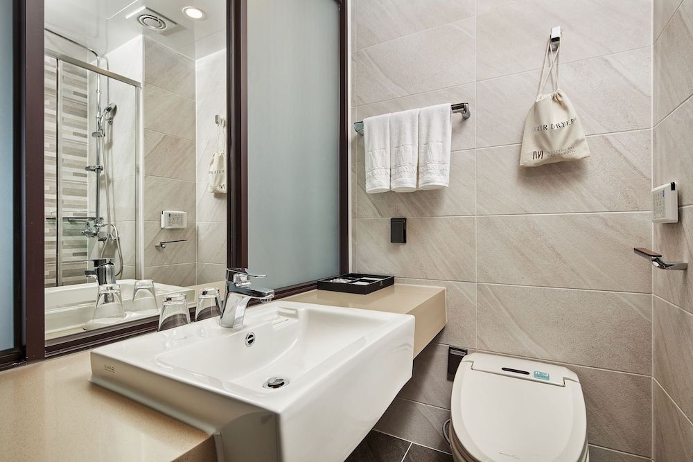 Western Bay Marina Hotel Standard Double Room 6