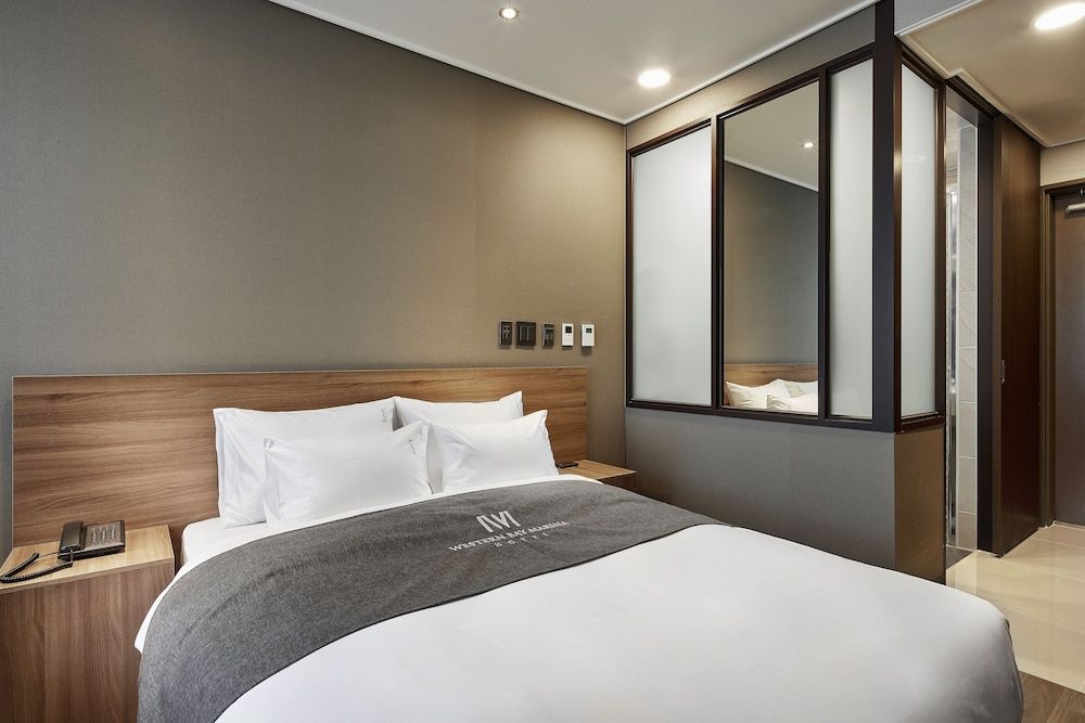 Western Bay Marina Hotel Standard Double Room 3