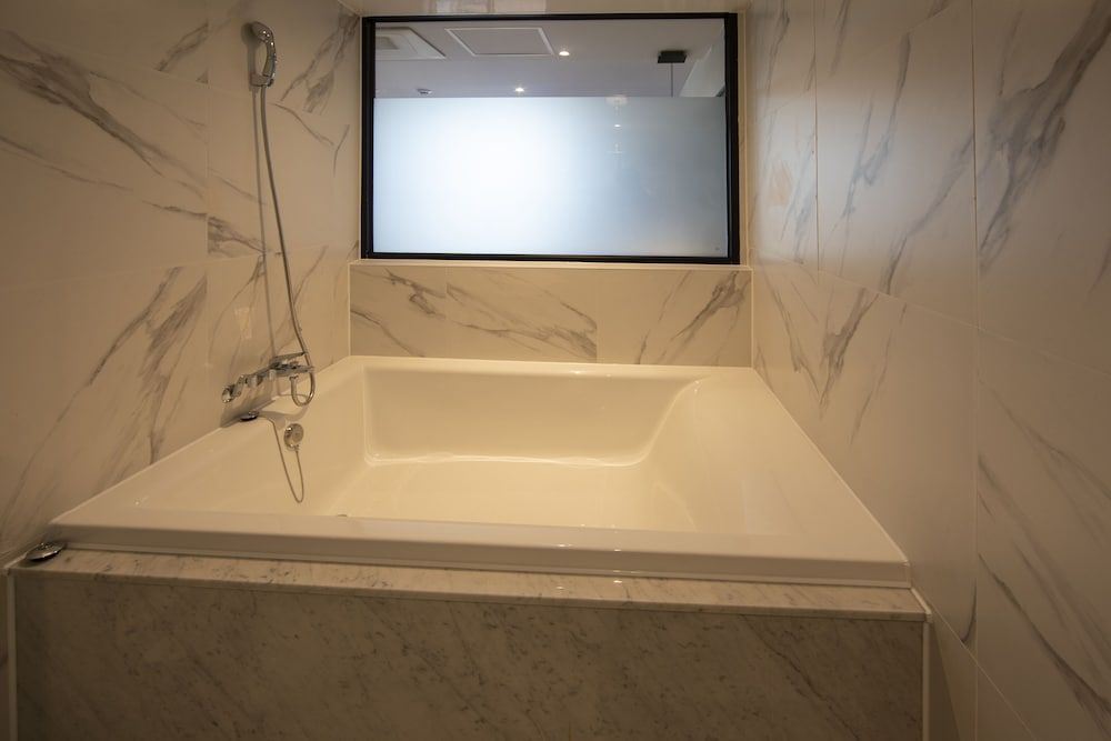 Brown Dot Hotel - Jangsaengpo Deluxe Double, City View 8