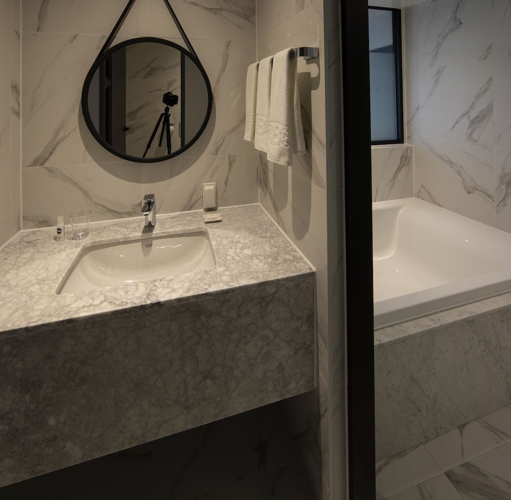 Brown Dot Hotel - Jangsaengpo Deluxe Double, City View 7