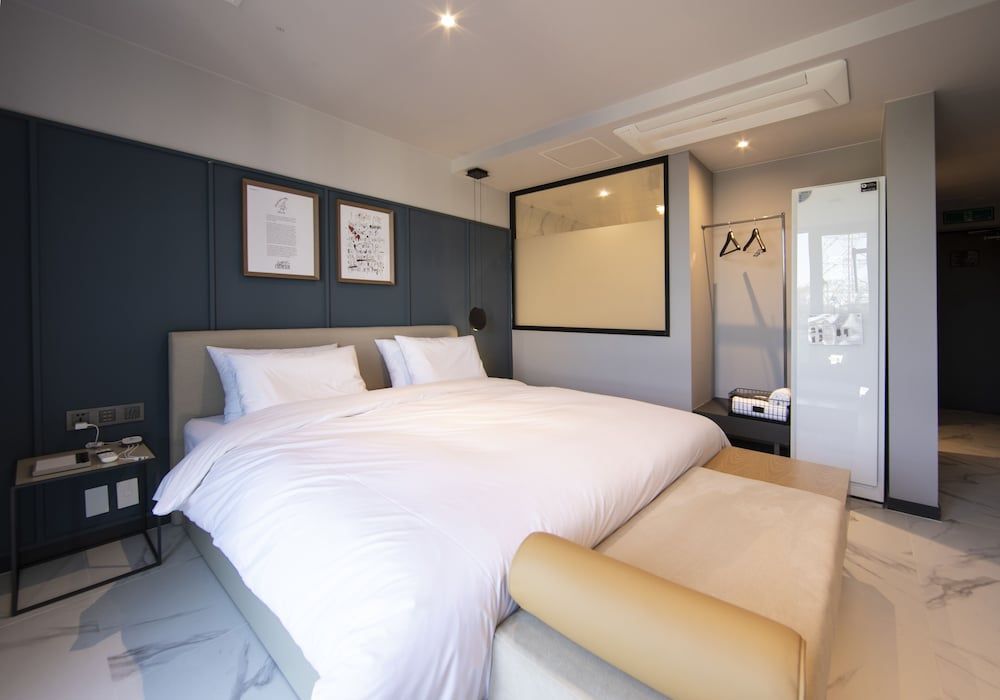 Brown Dot Hotel - Jangsaengpo Deluxe Double, City View 3