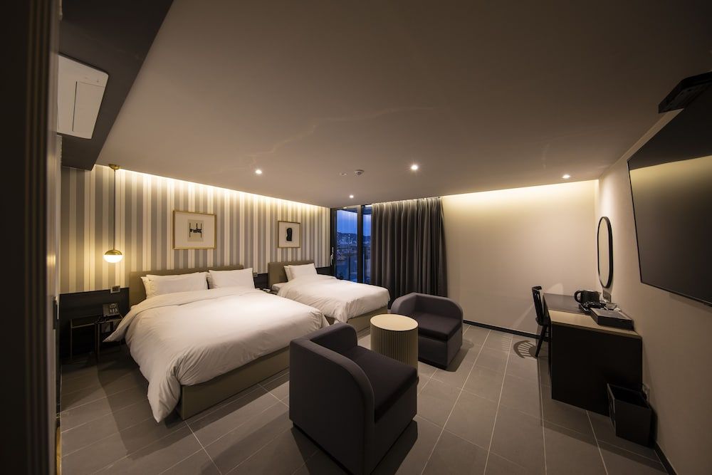 Brown Dot Hotel - Jangsaengpo