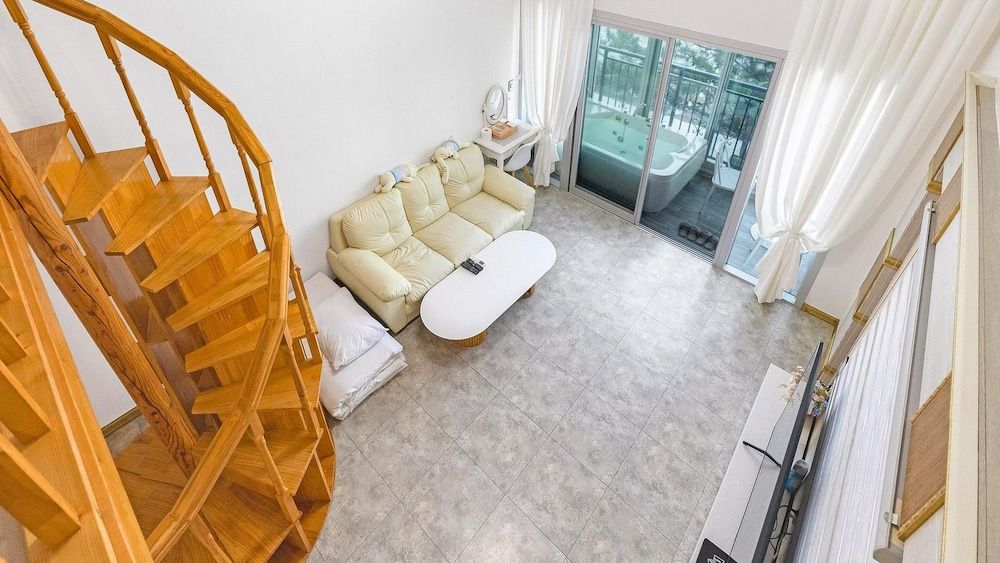 Yeosu Nukim Pension Basic Room, 1 Bedroom (103 ( Spa )) 11