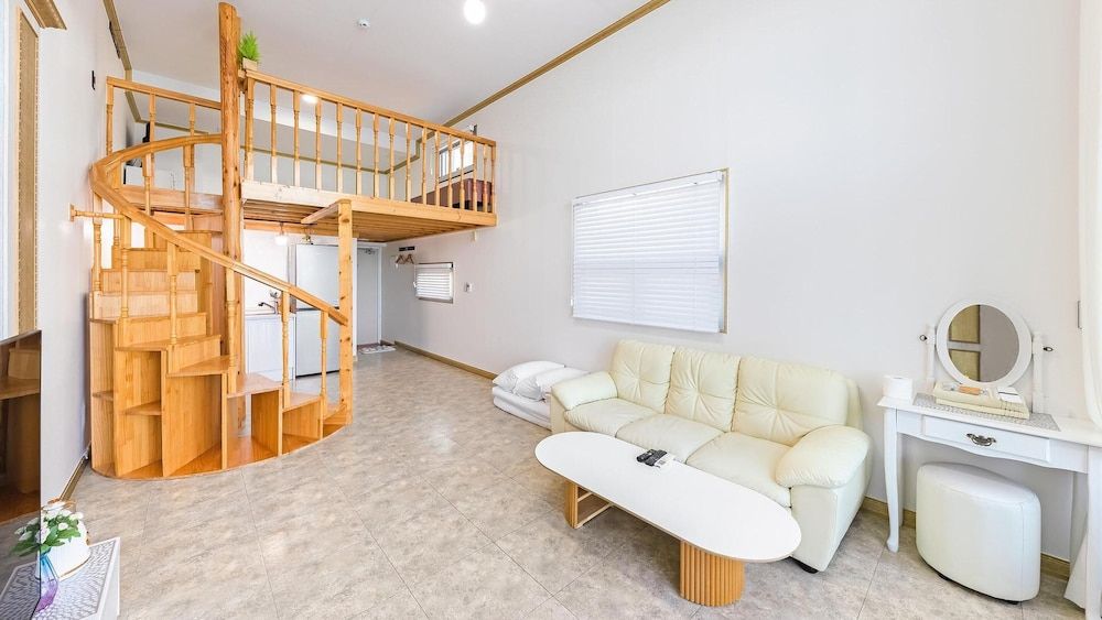 Yeosu Nukim Pension Basic Room, 1 Bedroom (201 ( Dog O,Spa ))