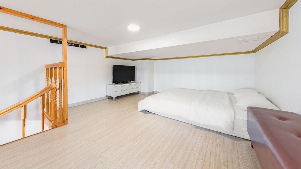 Yeosu Nukim Pension Basic Room, 1 Bedroom (201 ( Dog O,Spa )) 3