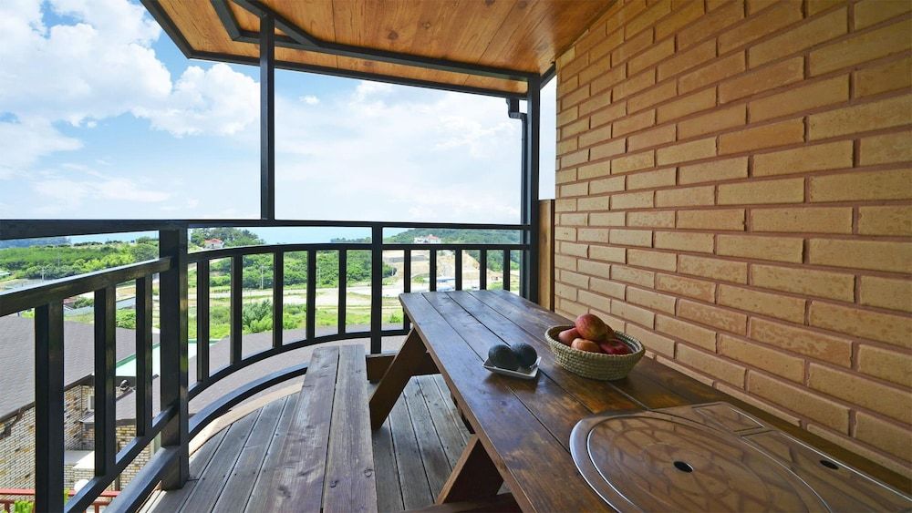 Yeosu Hwangto Pension Basic Room, 1 Bedroom (A201(Oceanview)) 2