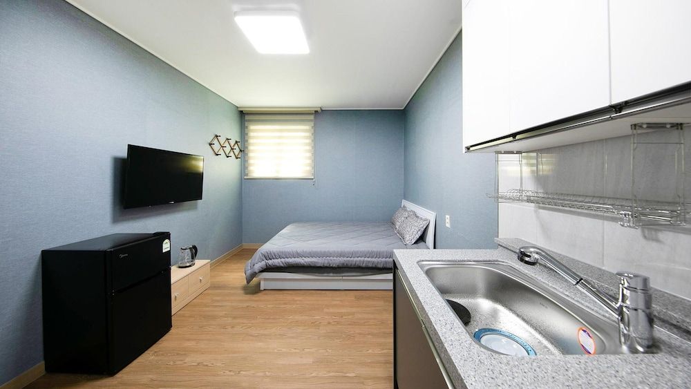 Yeosu Trip Pension Basic Room, 1 Bedroom (203)