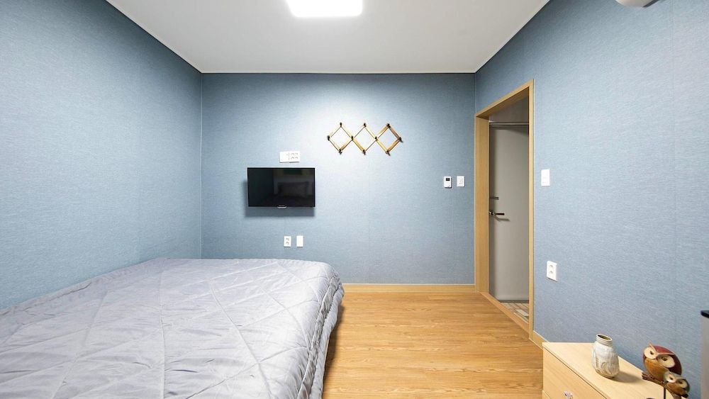 Yeosu Trip Pension Basic Room, 1 Bedroom (102) 7