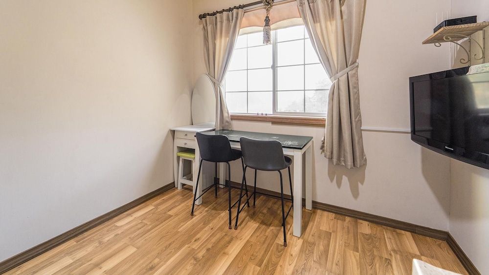 Yeosu Supsokae Pension Basic Room, 1 Bedroom (danpungbang) 7