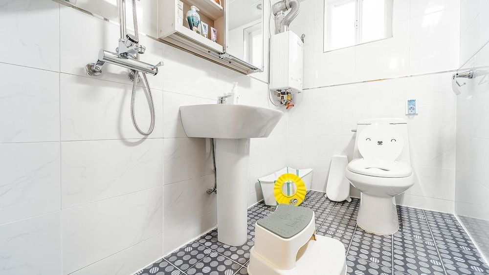 Yeosu Hi Mom Kids Family Pension Gold Basic Room, 2 Bedrooms (Bada4(Ocean view)-Kidsroom) 8