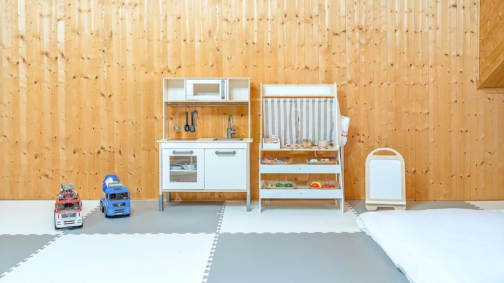 Yeosu Hi Mom Kids Family Pension Gold Basic Room, 2 Bedrooms (Haneul1(Ocean view)-Kidsroom) 21