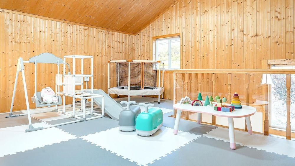 Yeosu Hi Mom Kids Family Pension Gold Basic Room, 2 Bedrooms (Haneul1(Ocean view)-Kidsroom) 20