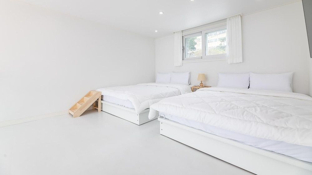 Yeosu Nukim Poolvilla Basic Room, 1 Bedroom (poolvilla3(random,spa,ocean view))