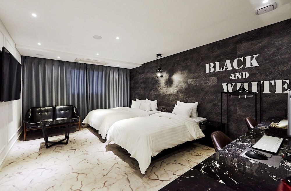 Hotel The Class Deluxe Twin Room 7