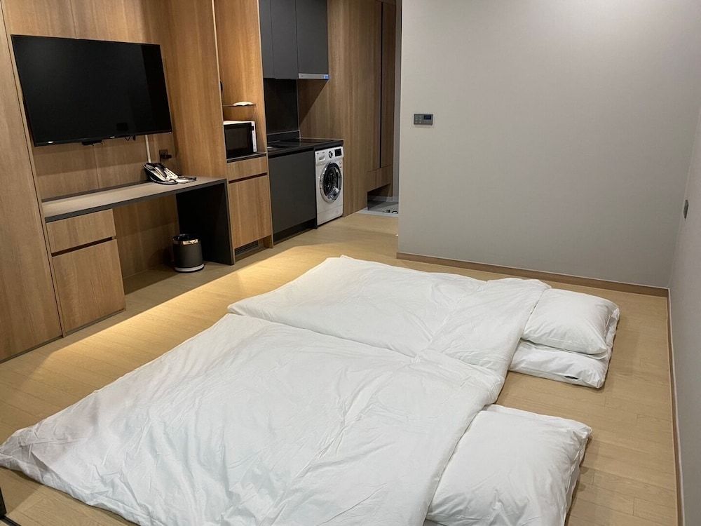 Jeonju Signature Hotel Ondol Room