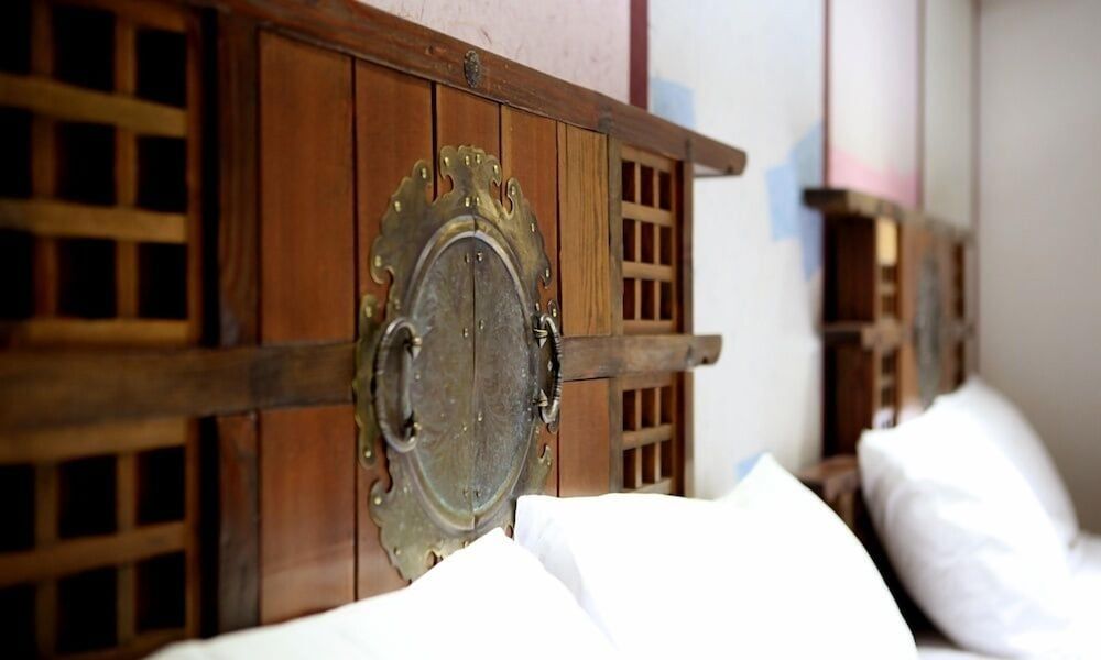 Jeonju Hanok Taejogung Hotel Deluxe Twin Room 4