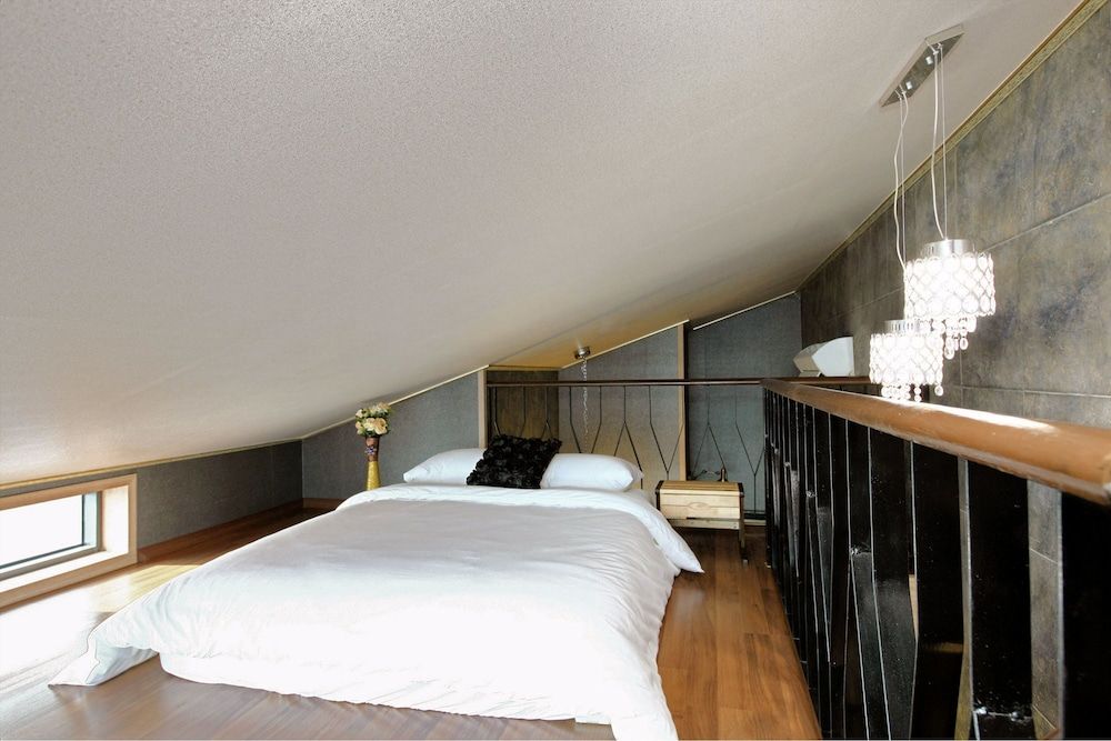 Busan Pension Chaeum Duplex (A402) 2