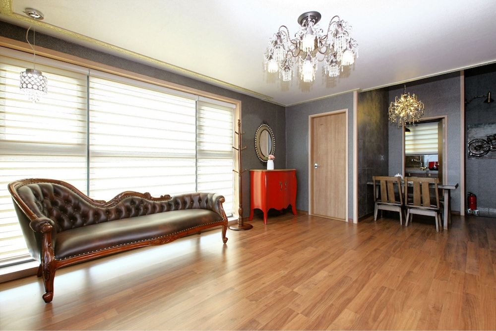 Busan Pension Chaeum Duplex (A402) 9