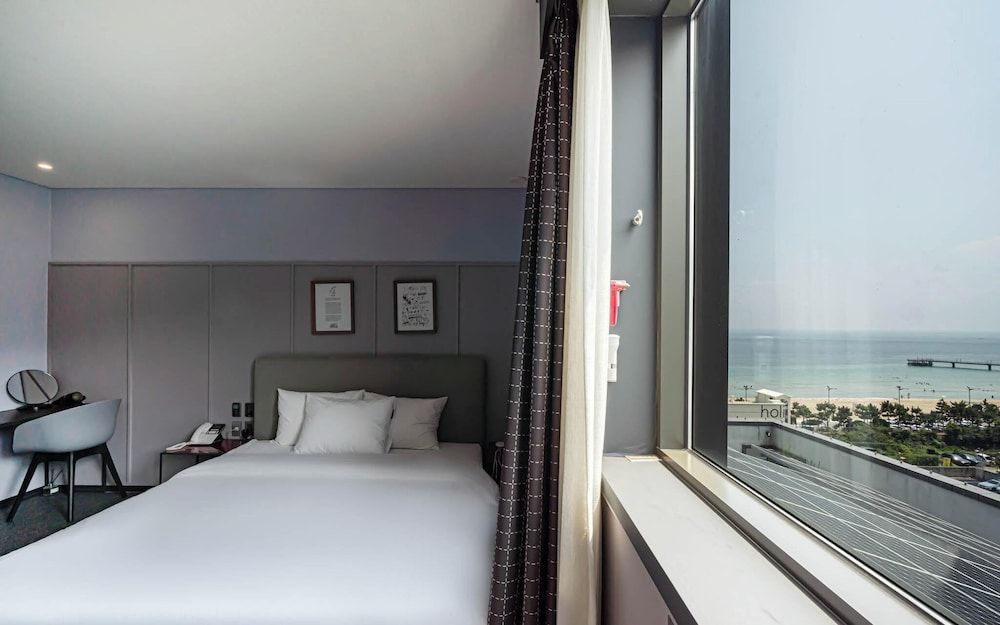 Busan Songjeong Brown dot Room (Deluxe Double Partial Ocean View (Hig) 14