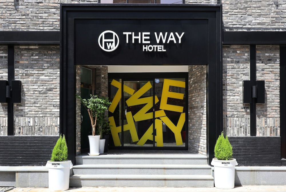 undefined The Way Hotel 4