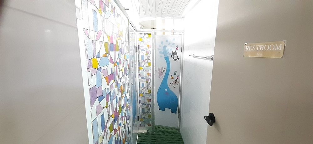 Work Life Balance Guesthouse Busan Station - Hostel Family Villa, 3 Bedrooms, Non Smoking, Kitchen 9