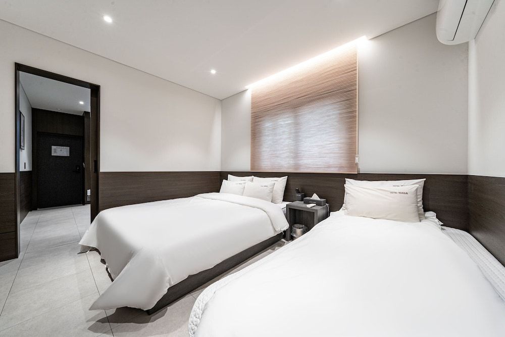 undefined Waba Classic 5