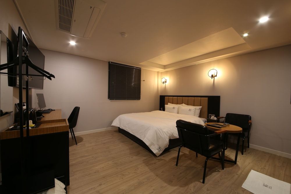 undefined Hotel No25 Seomyeon Ilbeonga
