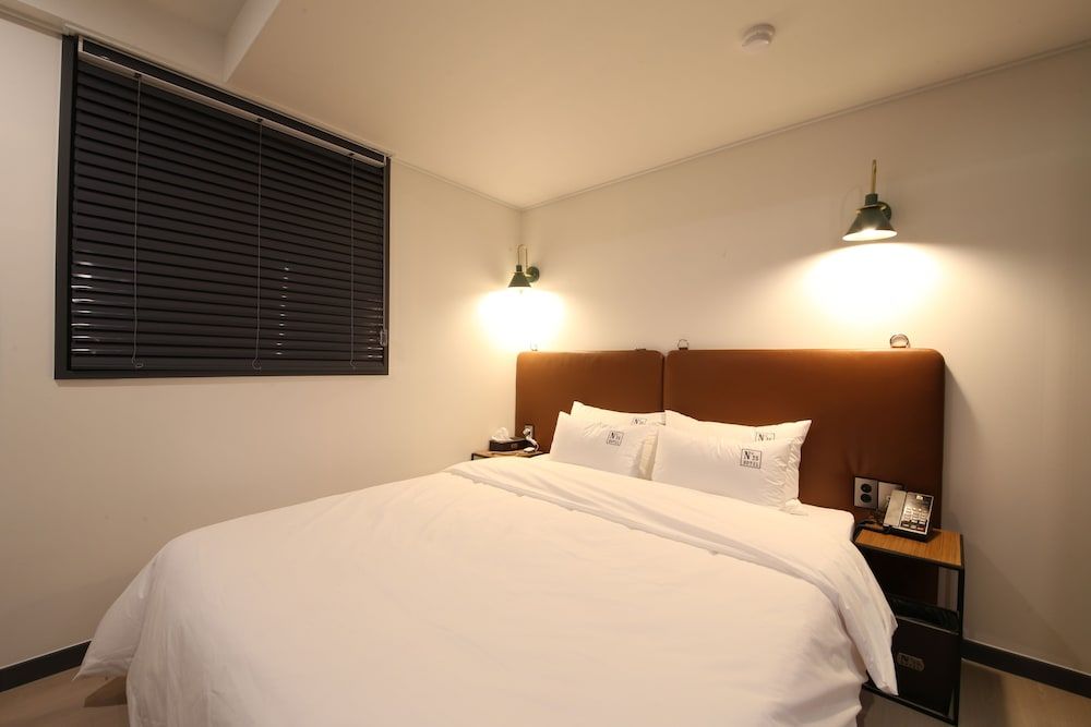 Hotel No25 Seomyeon Ilbeonga A Standard Double Room 3