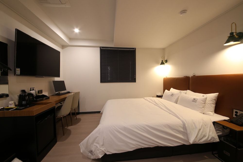 Hotel No25 Seomyeon Ilbeonga A Standard Double Room 4