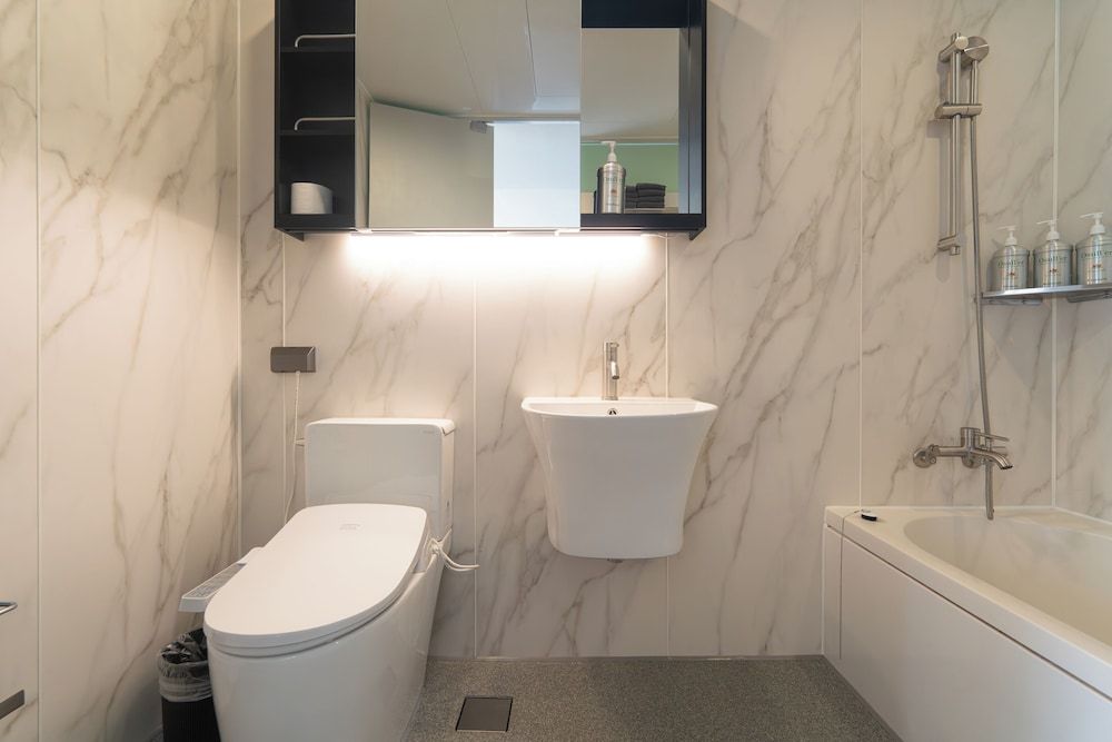 Suncloud Hotel Triple Suite Partial Ocean View 3